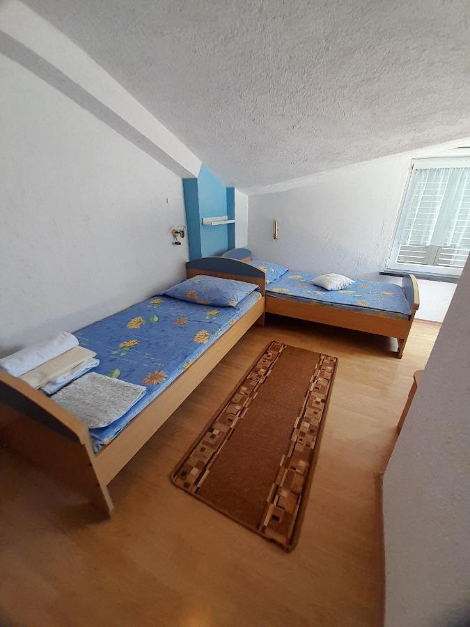 Comfort Apartments Трогир Екстериор снимка