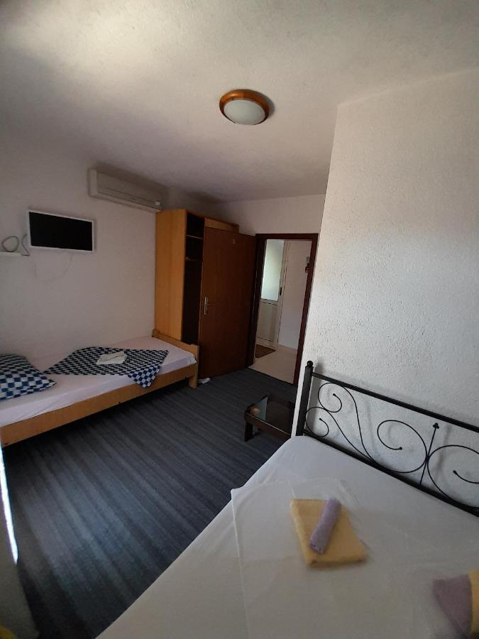 Comfort Apartments Трогир Екстериор снимка